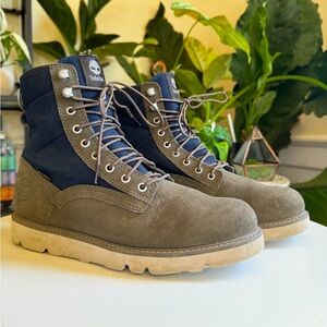 Timberland Greige Vibram Waterproof Boots size 9 RARE